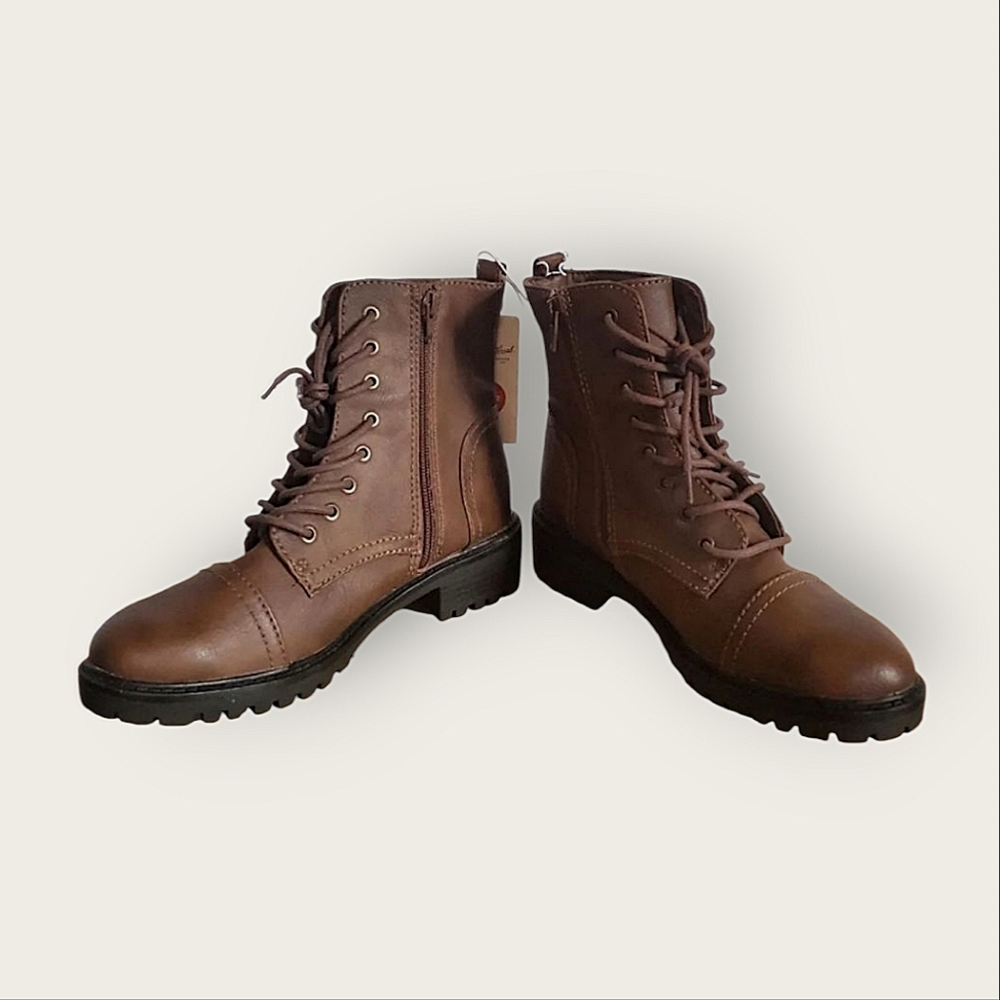 NWT Universal Thread Faux Leather Combat Boots - Picture 5 of 8